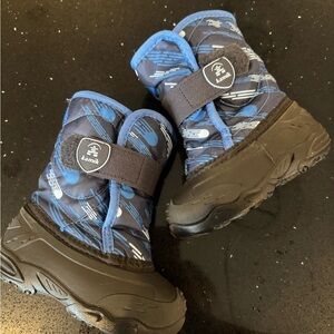 Kamik Navy and Black Snow Boots